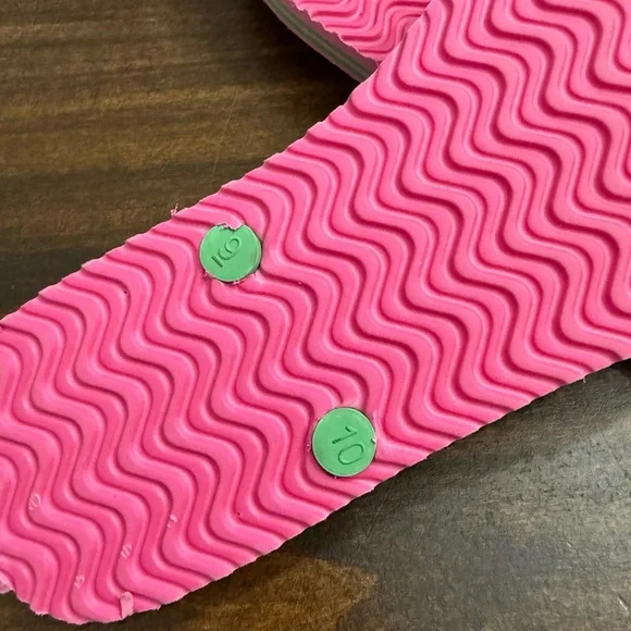 Vineyard Vines Pink and Green Flip Flops - Picture 6 of 6